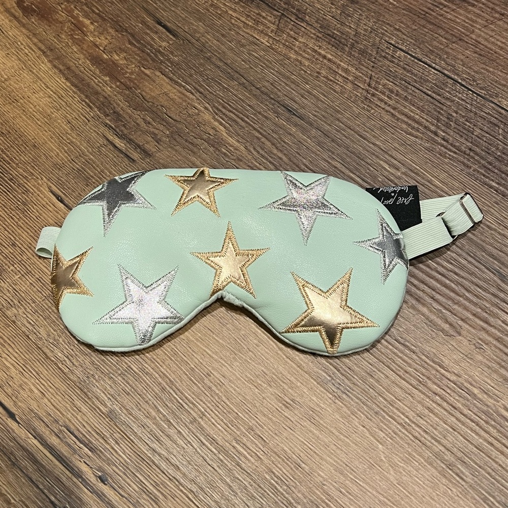 Free People & Understated Vegan Leather Starry
Eyed Sleep Mask